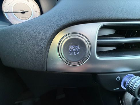 Used 2025 Hyundai Palisade Calligraphy image 2