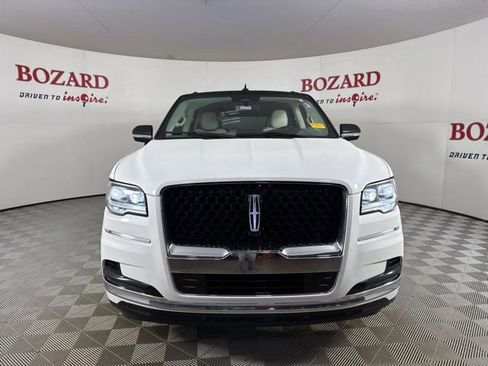 Used 2023 Lincoln Navigator Black Label image 2