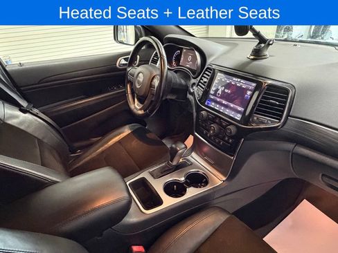 Used 2020 Jeep Grand Cherokee Altitude AWD/4WD image 23