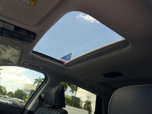 Used 2021 Hyundai Palisade Limited image 20