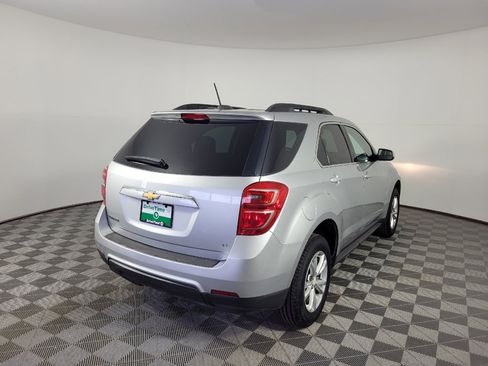 Used 2017 Chevrolet Equinox LT w/ Convenience Package FWD image 9