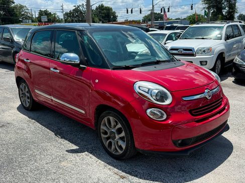Used 2014 FIAT 500L Lounge FWD image 2