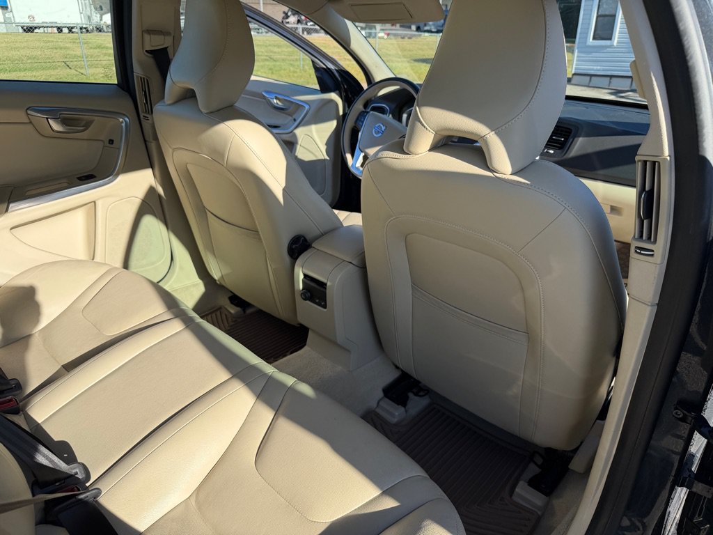 Used 2015 Volvo S60 T5 Platinum FWD image 21
