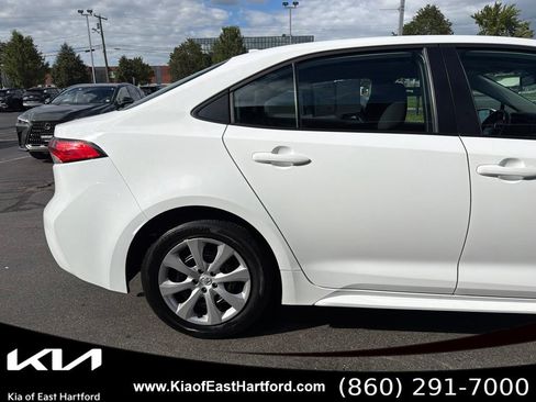 Used 2025 Toyota Corolla LE FWD image 7