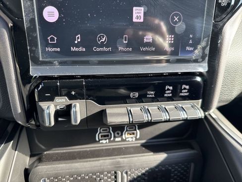 New 2025 RAM 2500 Laramie image 25