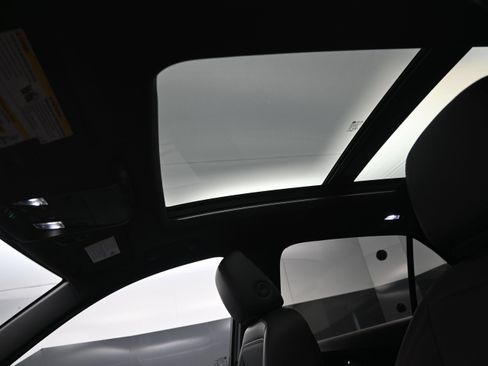 Certified 2023 Chevrolet Equinox RS FWD image 27
