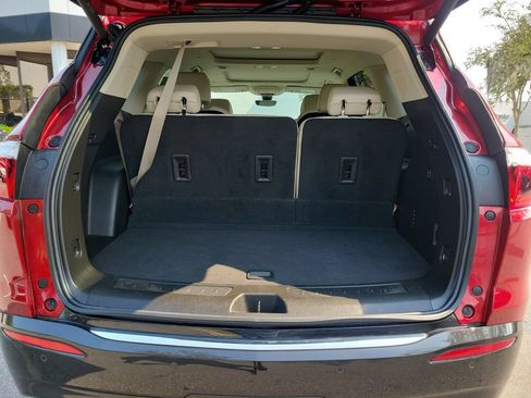 Used 2024 Buick Enclave Premium w/ Experience Buick Package FWD image 16