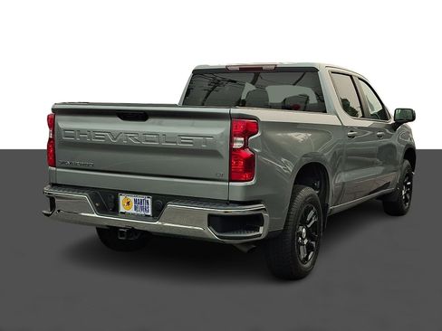 Used 2023 Chevrolet Silverado 1500 LT AWD/4WD image 7