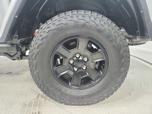 Used 2022 Jeep Gladiator Mojave w/ Trailer Tow Package AWD/4WD image 42
