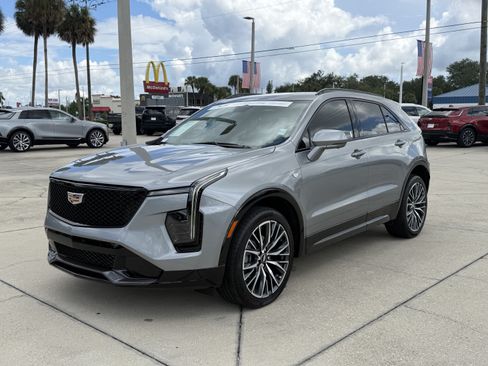 Certified 2024 Cadillac XT4 Sport AWD/4WD image 7