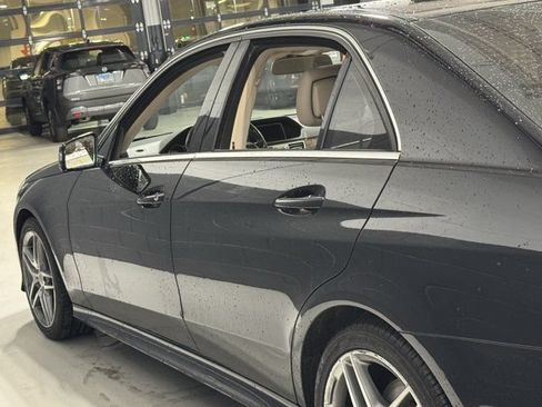 Used 2014 Mercedes-Benz E 350 4MATIC Sedan image 21