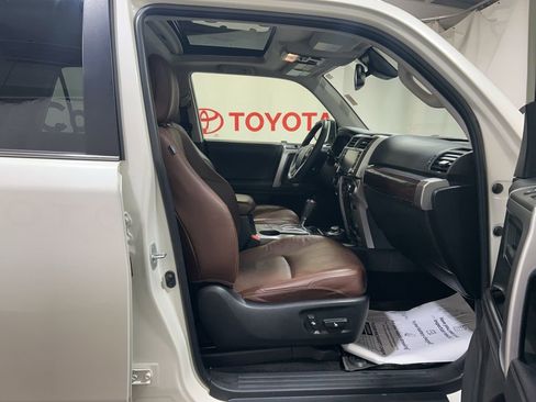 Used 2021 Toyota 4Runner Limited AWD/4WD image 11