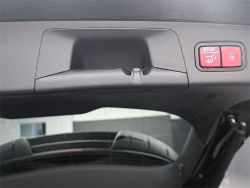 Used 2025 Mercedes-Benz GLA 250 image 24