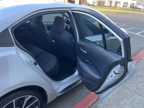 Used 2020 Toyota Corolla SE image 11