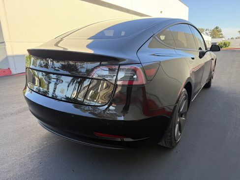 Used 2022 Tesla Model 3 Standard Range RWD image 3