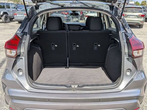 Used 2024 Nissan Kicks SV FWD image 25