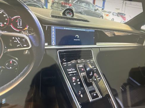 Used 2018 Porsche Panamera Turbo w/ Sport Package AWD/4WD image 9