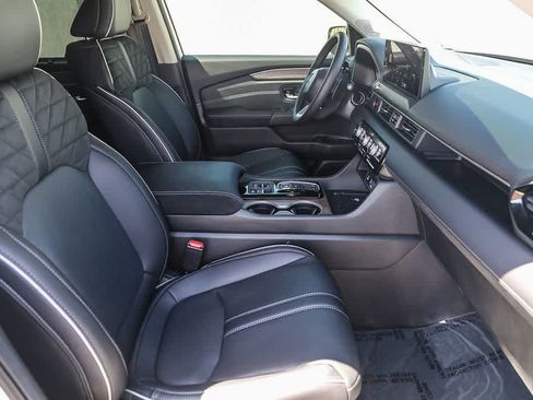 Used 2026 Honda Pilot Elite image 8