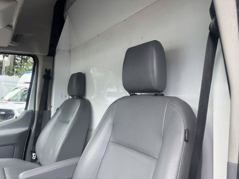 Used 2018 Ford Transit 250 148 High Roof Extended RWD image 6