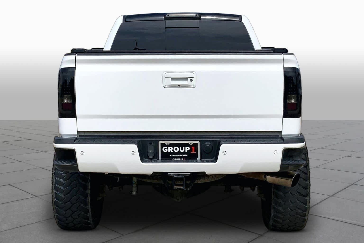 Used 2016 GMC Sierra 2500 Denali w/ Duramax Plus Package AWD/4WD image 5