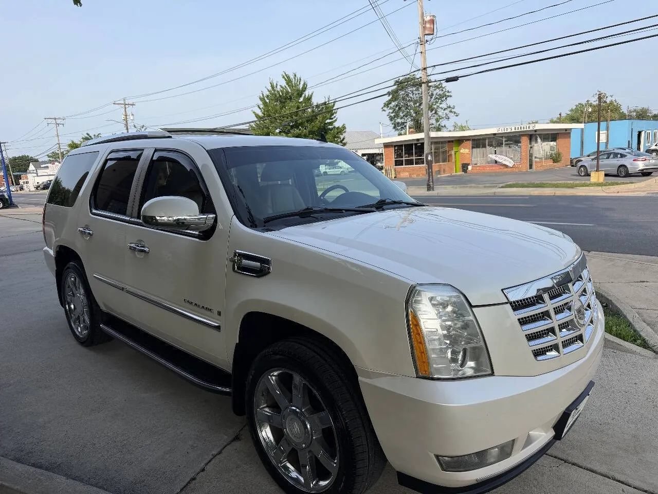 Used 2009 Cadillac Escalade 4WD Hybrid image 4