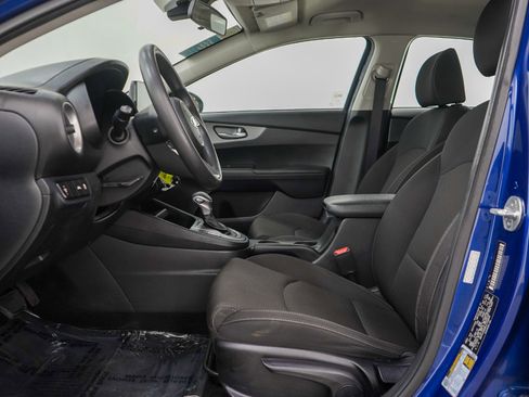 Used 2020 Kia Forte LXS FWD image 21