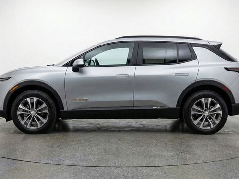 Used 2025 Chevrolet Equinox LT image 5