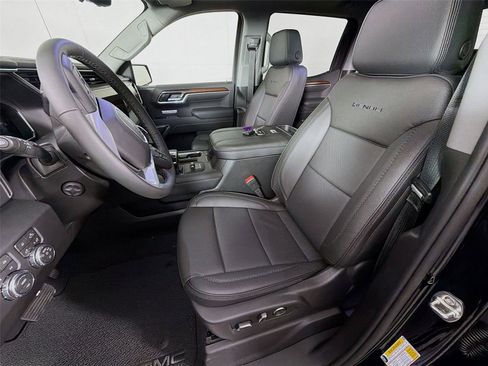 New 2026 GMC Sierra 1500 Denali w/ Denali Reserve Package AWD/4WD image 11