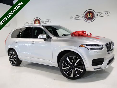 Used 2022 Volvo XC90 T6 Momentum w/ Advanced Package image 1