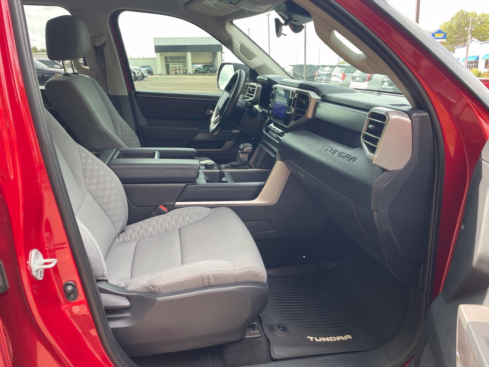 Used 2022 Toyota Tundra SR5 AWD/4WD image 36