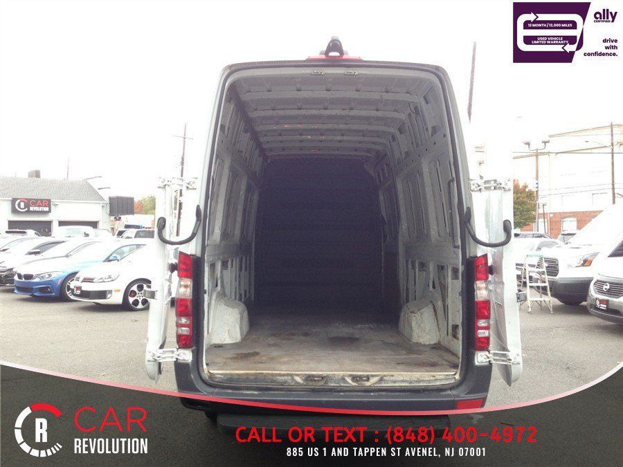 Used 2018 Mercedes-Benz Sprinter 2500 image 13