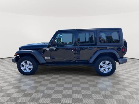Used 2018 Jeep Wrangler Unlimited Sport S image 4