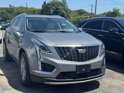 Certified 2023 Cadillac XT5 Premium Luxury AWD/4WD image 4