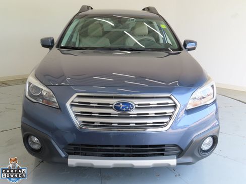 Used 2017 Subaru Outback 2.5i Limited AWD/4WD image 9