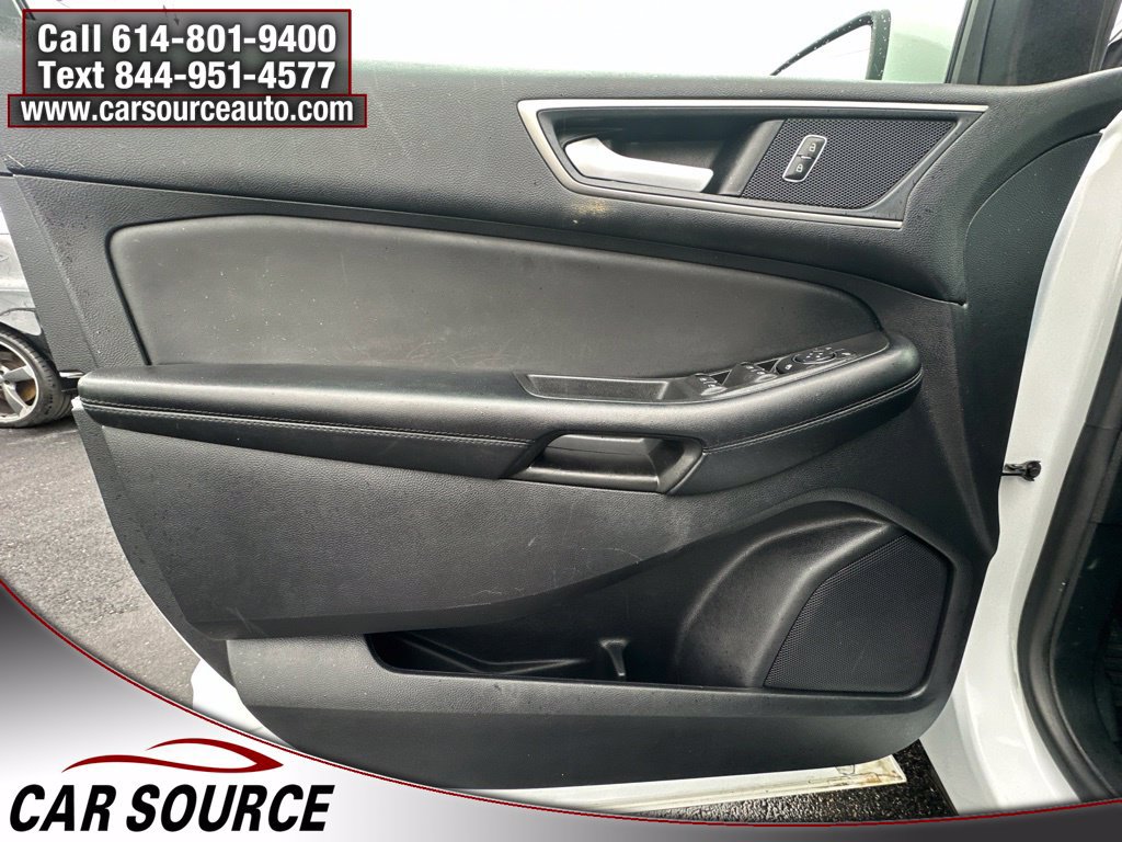 Used 2022 Ford Edge SEL AWD/4WD image 16