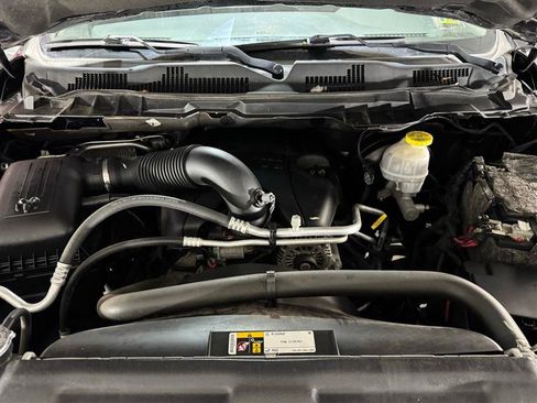 Used 2018 RAM 1500 Classic SLT image 22