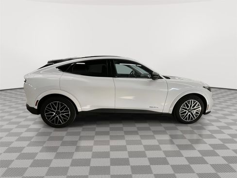 Used 2025 Ford Mustang Mach-E Premium image 4