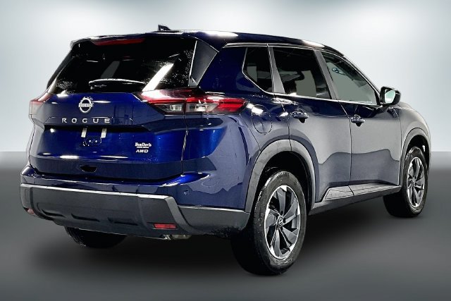 Used 2025 Nissan Rogue SV AWD/4WD image 7