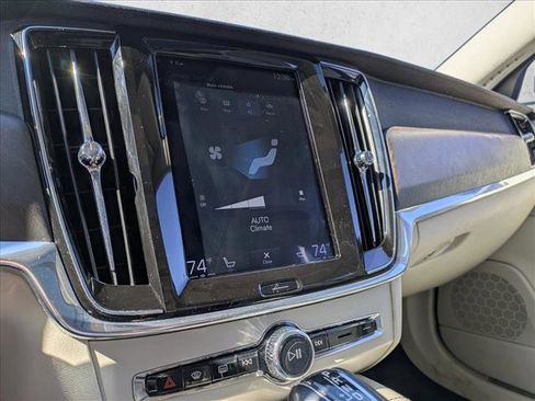 Used 2019 Volvo V90 T5 Cross Country w/ Advanced Package image 11
