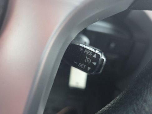 Used 2017 Toyota Tundra SR5 image 24