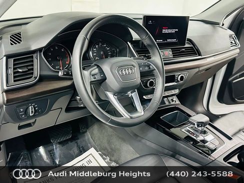 Certified 2023 Audi Q5 2.0T Premium w/ Convenience Package AWD/4WD image 11