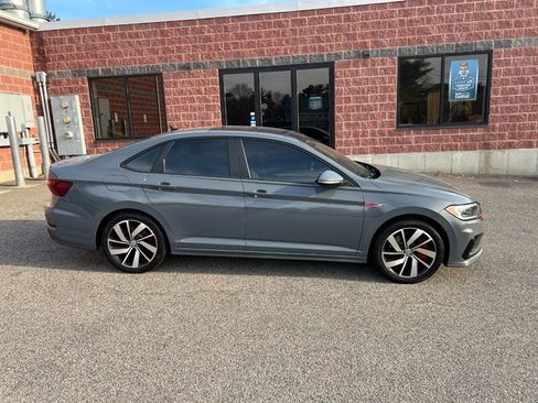 Used 2020 Volkswagen Jetta GLI Autobahn image 6