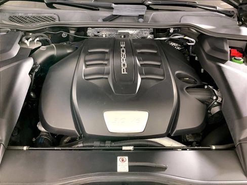 Certified 2016 Porsche Cayenne Diesel AWD/4WD image 25