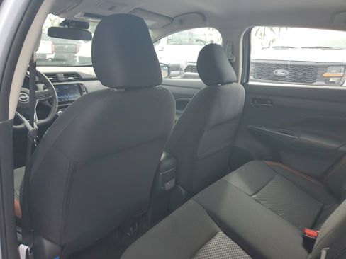 New 2025 Nissan Versa SR w/ Trunk Package image 16