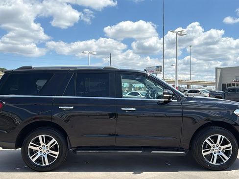 Used 2024 Ford Expedition Limited RWD image 6