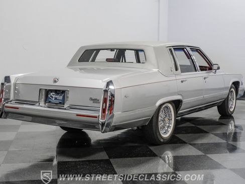 Used 1991 Cadillac Brougham image 24