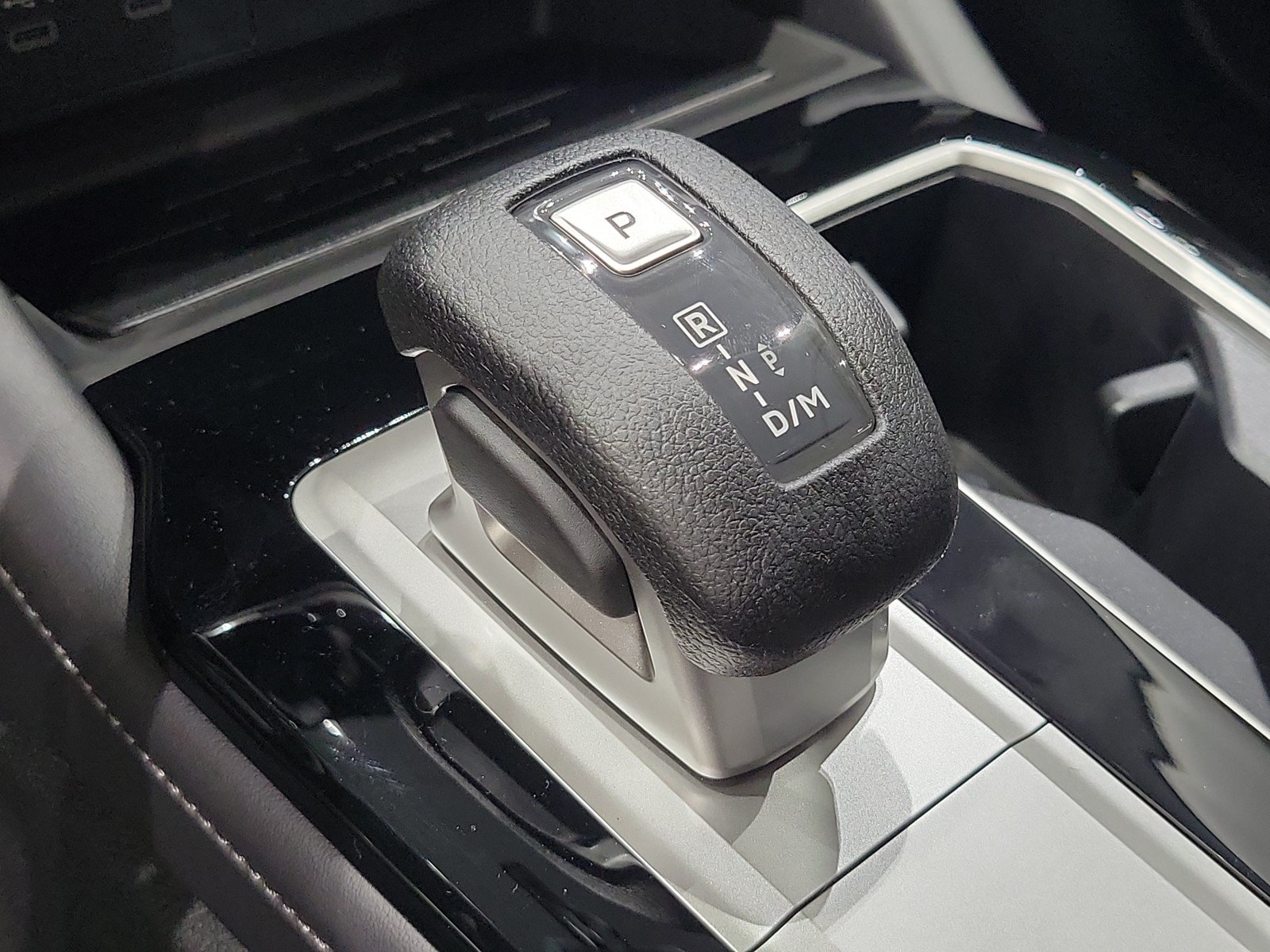 New 2026 Mitsubishi Outlander ES FWD image 31