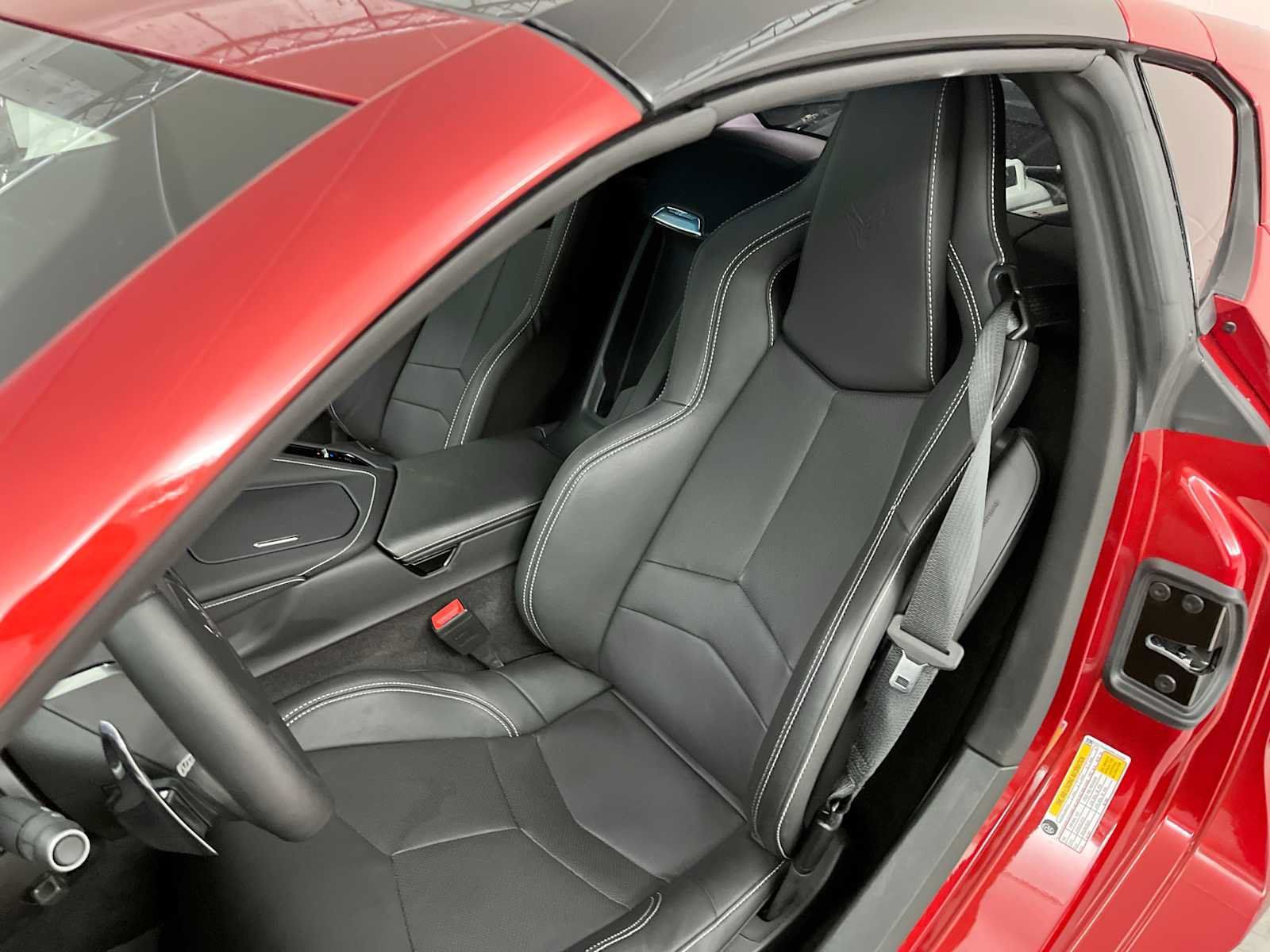 Used 2024 Chevrolet Corvette Stingray Coupe RWD image 19