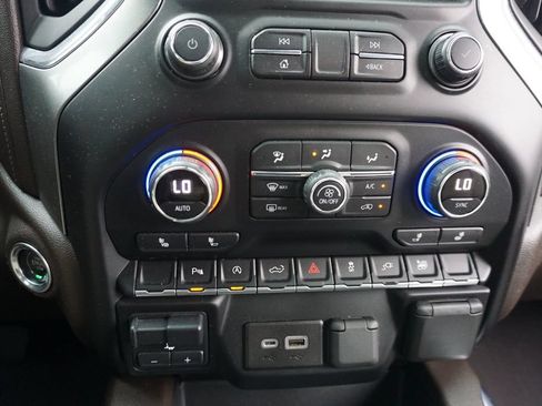 Used 2021 Chevrolet Silverado 1500 RST w/ All Star Edition Plus RWD image 13