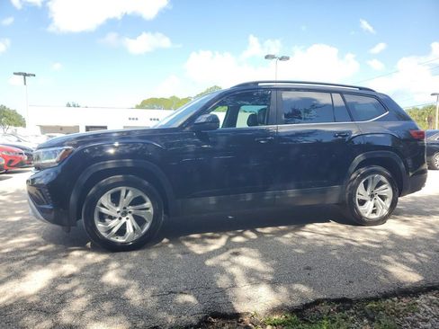 Certified 2023 Volkswagen Atlas SE FWD image 7